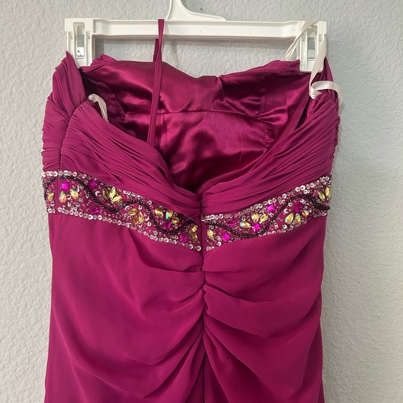 Party/prom gown - Picture 7 of 11